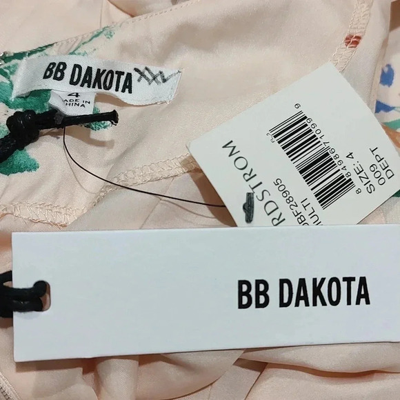 BB Dakota Heleen Peach Floral Print Midi Dress - Picture 7 of 7